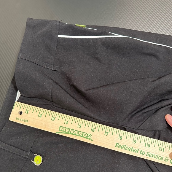 Swing Control Pull on Golf Shorts Womens Size 4 Black High Rise - Picture 10 of 10